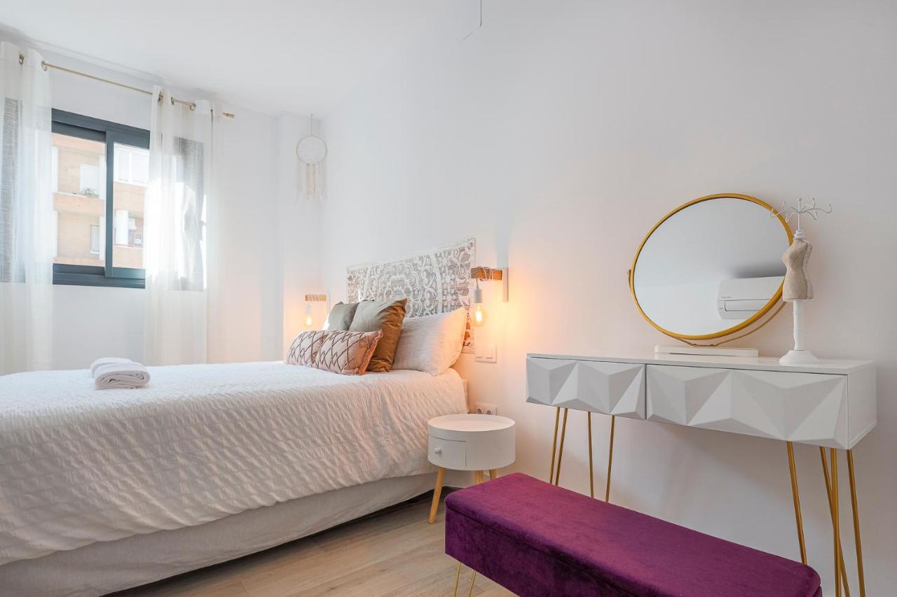 Family Home Suits Encantos De Sevilla ภายนอก รูปภาพ