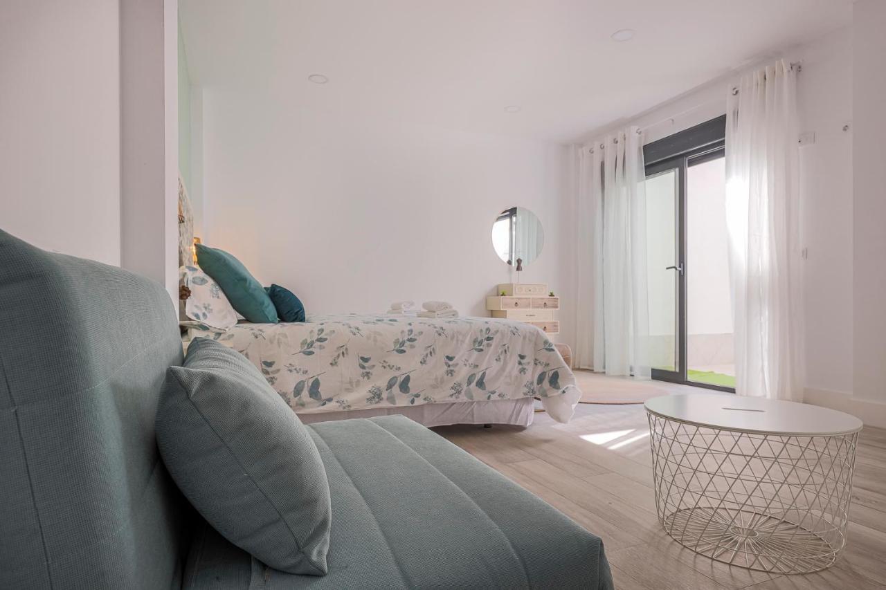 Family Home Suits Encantos De Sevilla ภายนอก รูปภาพ