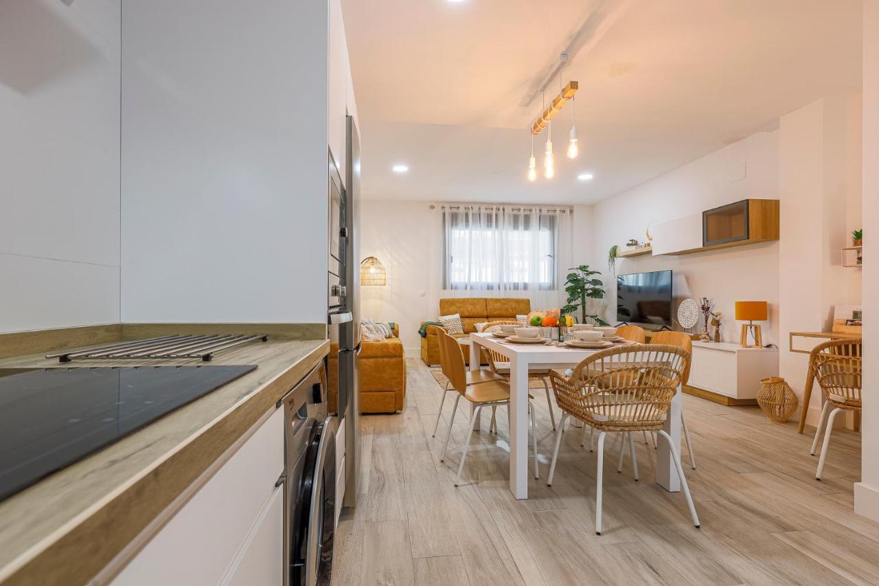 Family Home Suits Encantos De Sevilla ภายนอก รูปภาพ