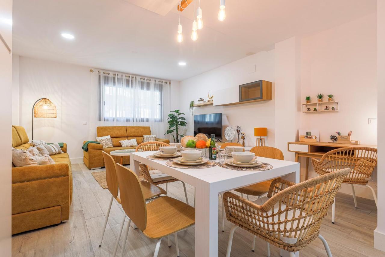 Family Home Suits Encantos De Sevilla ภายนอก รูปภาพ