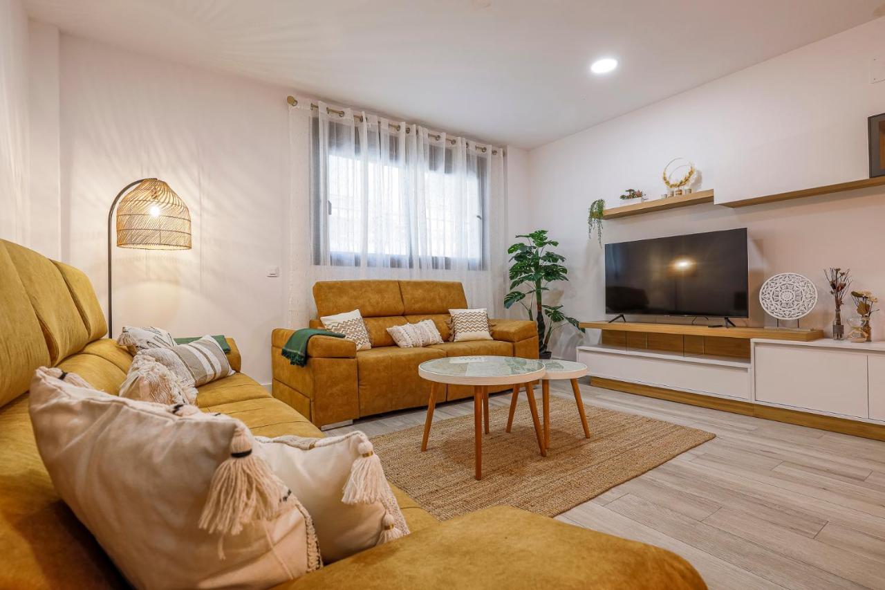 Family Home Suits Encantos De Sevilla ภายนอก รูปภาพ